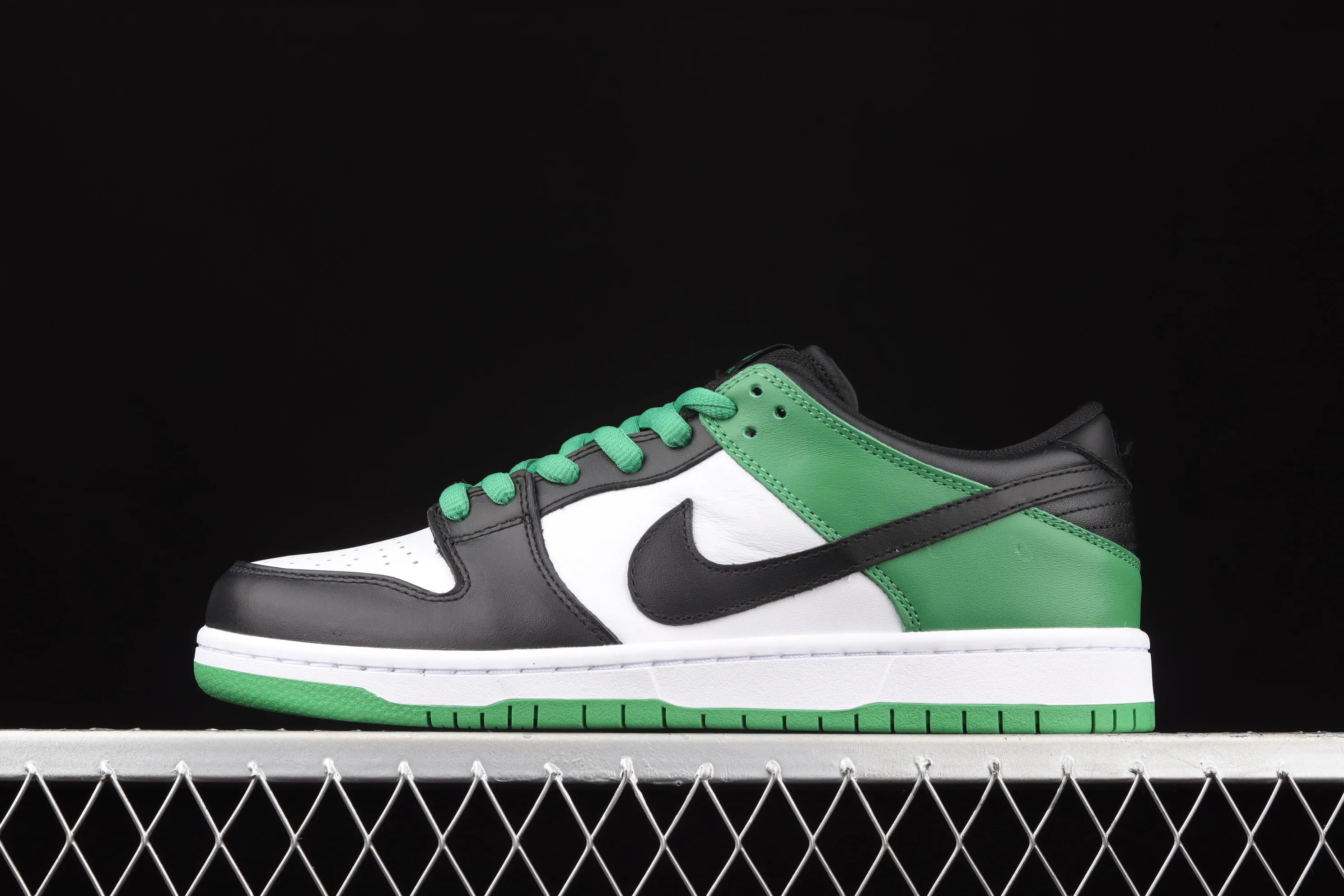 All categories Nk SB Dunk series Nk SB Dunk Low low-top sneakers J version Nk SB Dunk Low Prm SB smashed backboard fashion casual sneakers BQ6817-302